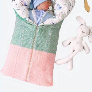 Sac de couchage confortable et  chaud pour nouveau-né