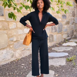 Ensemble Femme à Coupe Décontractée – Haut Col V et Pantalon Droit Décontracté