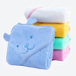 Serviette de bain pour nouveau-né