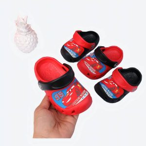 Sandales souples à trous motif McQueen Cars