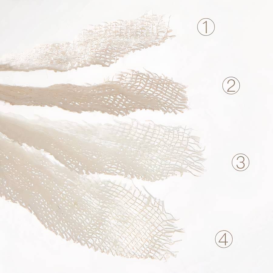 Cape de bain pour bébé beige avec cœurs – Image 4