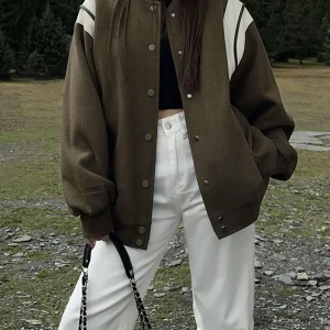 Veste Varsity Rétro Femme – Coupe Décontractée avec Manches à Rayures