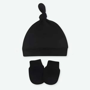 Bonnet et gants pour nouveau-nés
