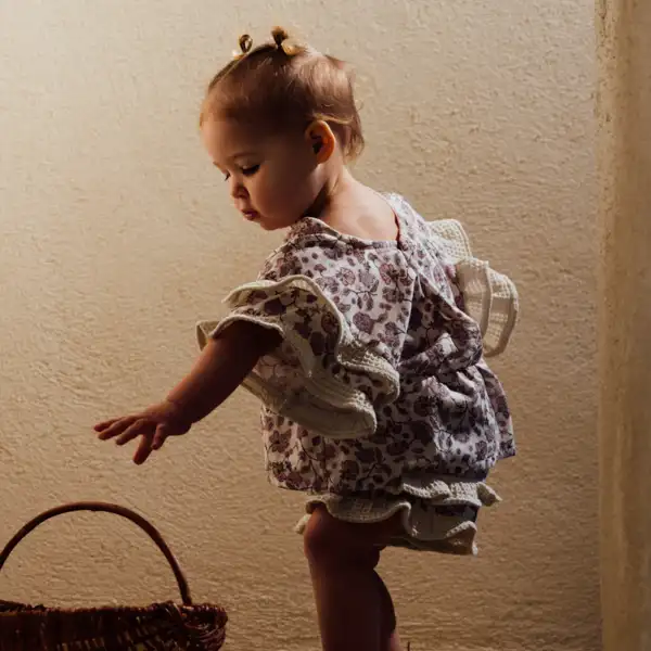 Short bébé en coton bio fleuri POIRIER – Image 7