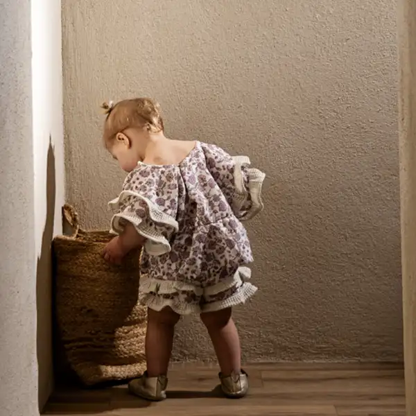 Short bébé en coton bio fleuri POIRIER – Image 2